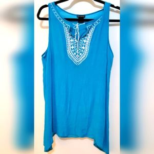 New Direction Blouse size Large.      LTOP292